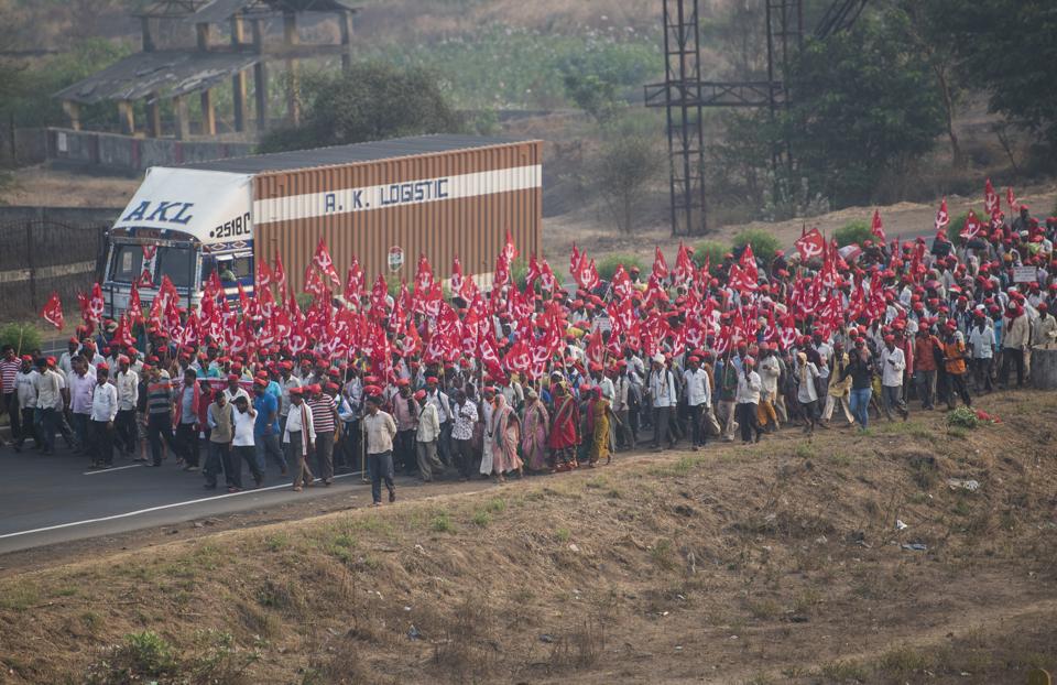 In March, around 35,000 farmers travelled 180kms from Nashik to Mumbai, pressing for their demands.