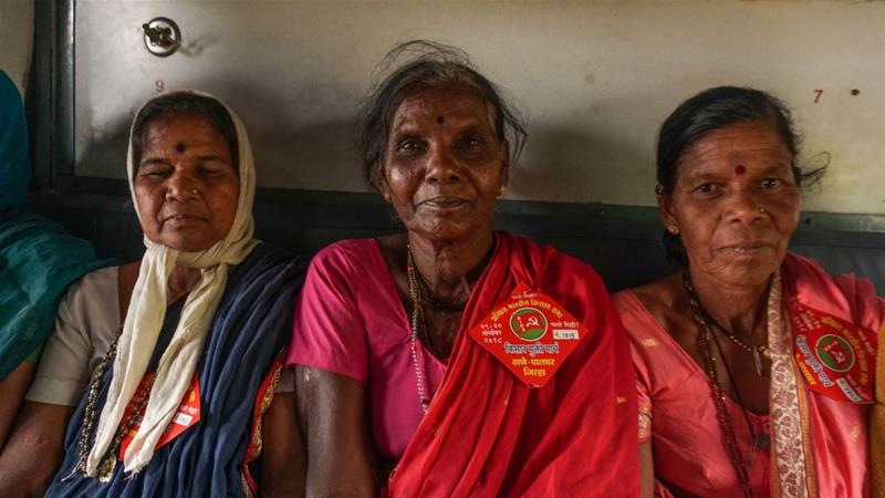 For women, travelling to join the Dilli Challo march means leaving their children behind and missing the harvest back home [Shone Satheesh/Al Jazeera]