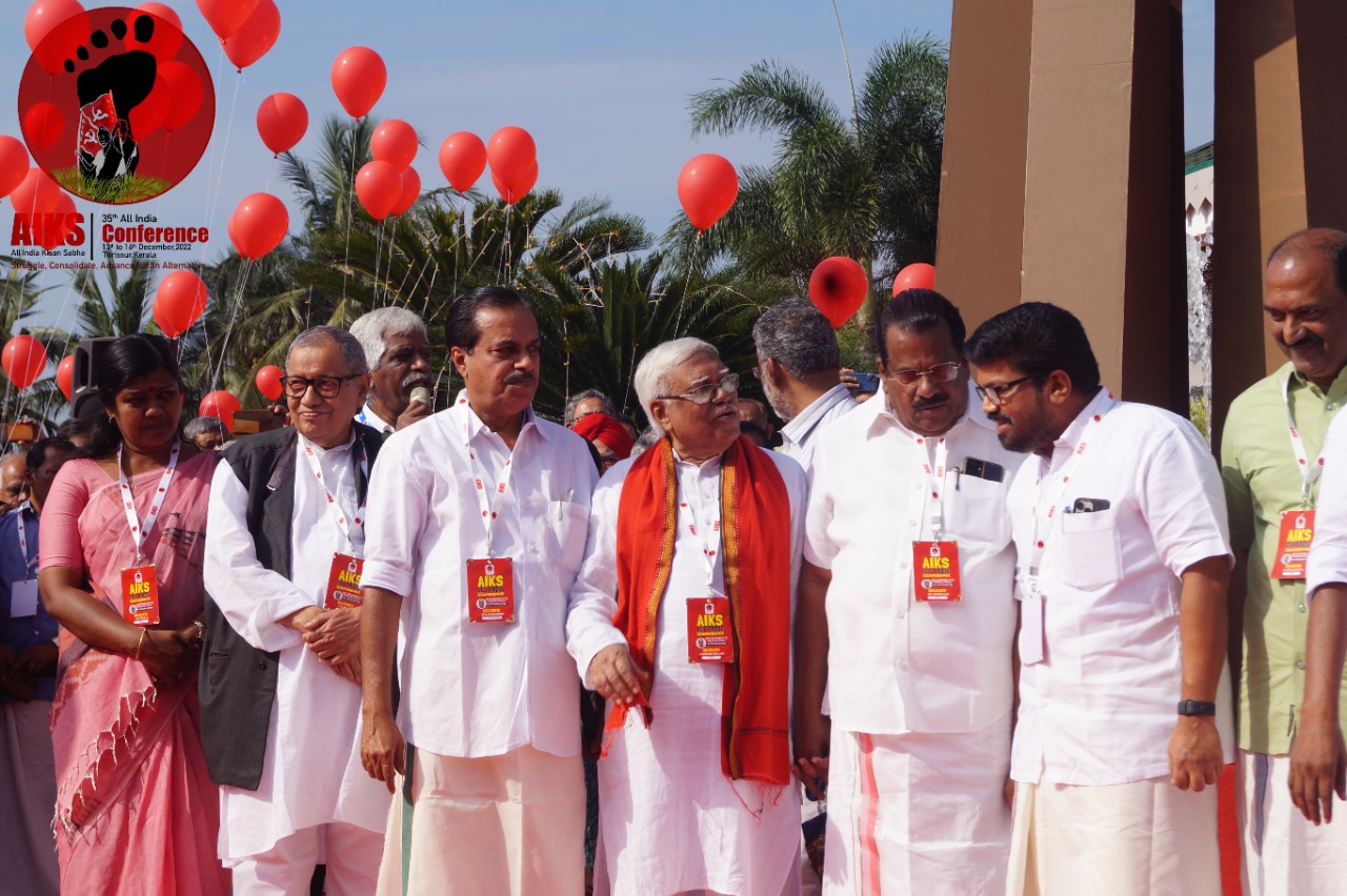 Comrade Hannan Mollah, KK Raghesh, EP Jayarajan, SK Preeja, M Vijaykumar, and NK Shukla share a light moment before the flag hoisting at the venue of the Conference. December 13, 2022.