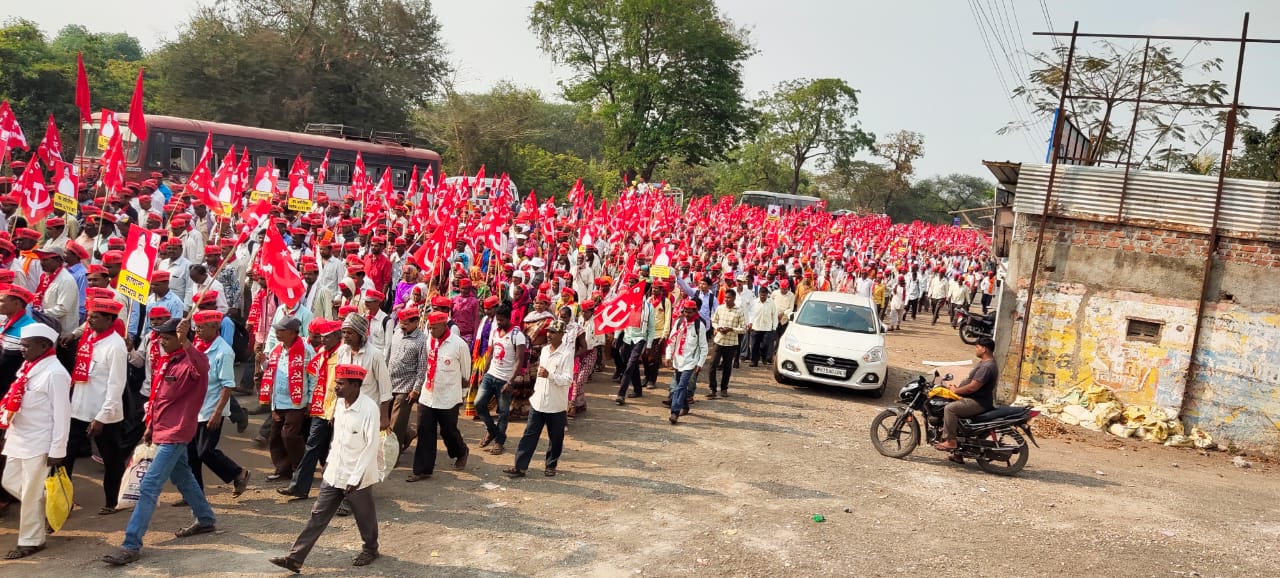 AIKS-Led 10,000-Strong Kisan Long March Begins From Nashik On Onion Price And 17-Point Demand Charter