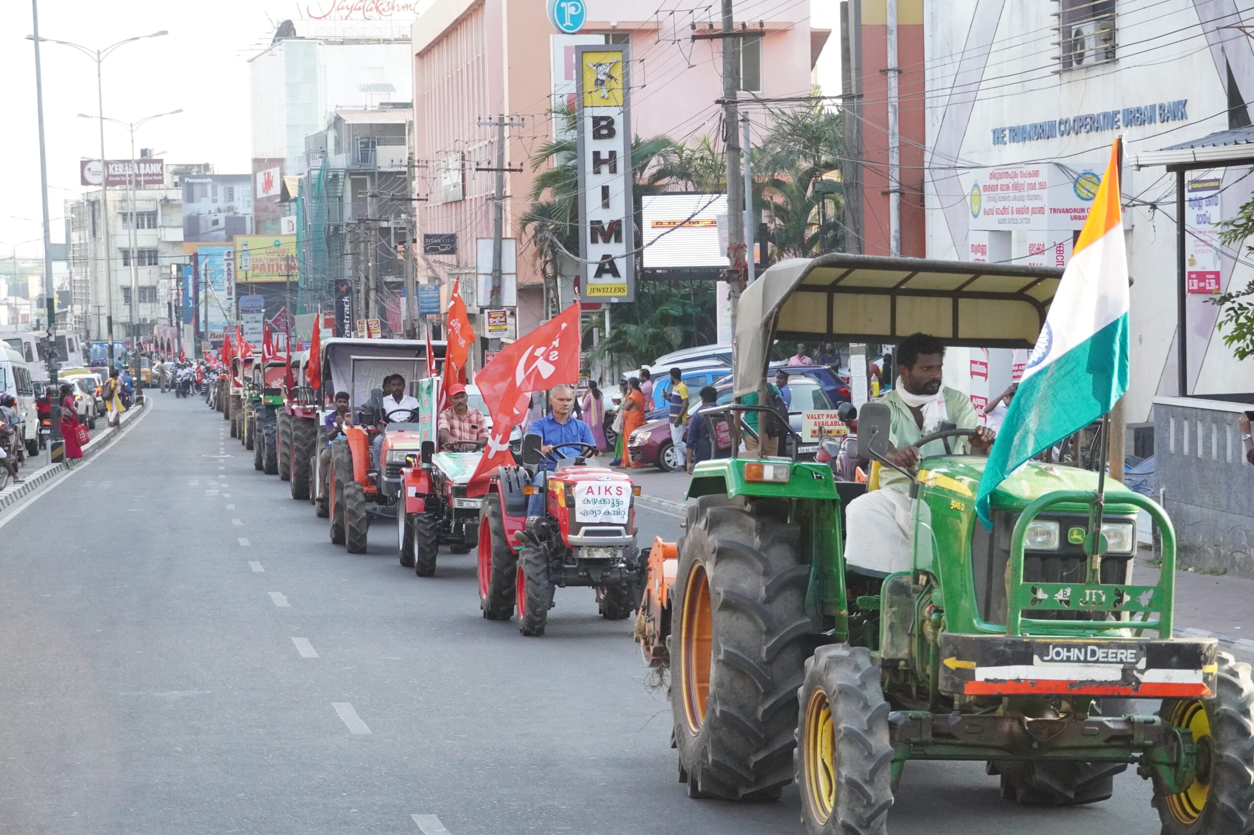 Massive Tractor / Vehicle Parade Reflected Farmers’ Fury Against Modi Government: SKM